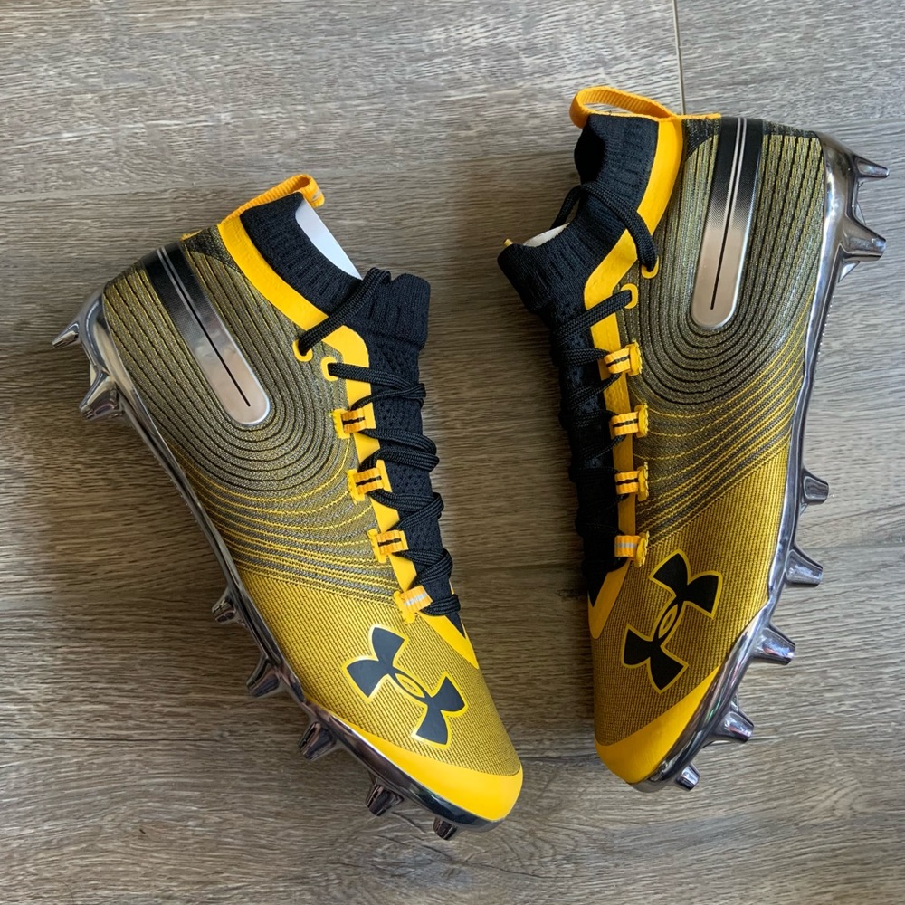 Men's UA Spotlight MC Football Cleats Yellow Size 9